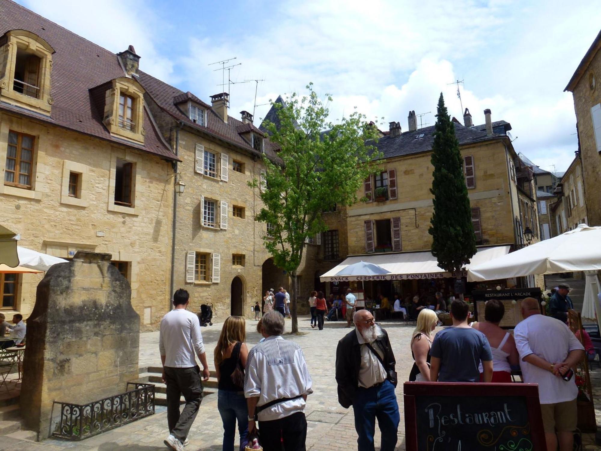 Le Porche De Sarlat Aparthotel Buitenkant foto